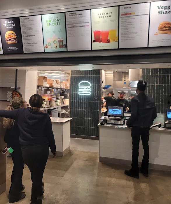 Shake Shack Secaucus Picture 4