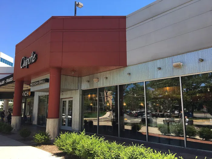 Chipotle Mexican Grill Picture 6