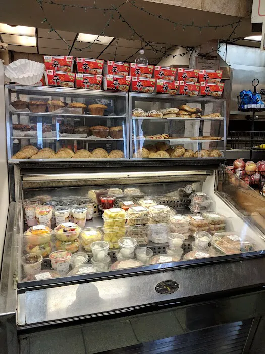 M&J Hot Bagel and Deli Picture 8