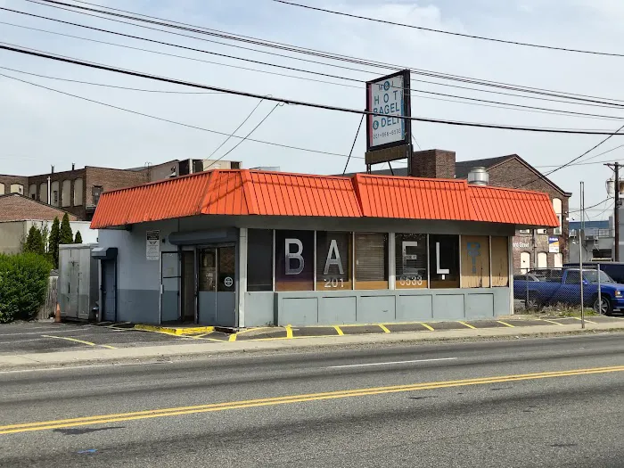 M&J Hot Bagel and Deli Picture 5