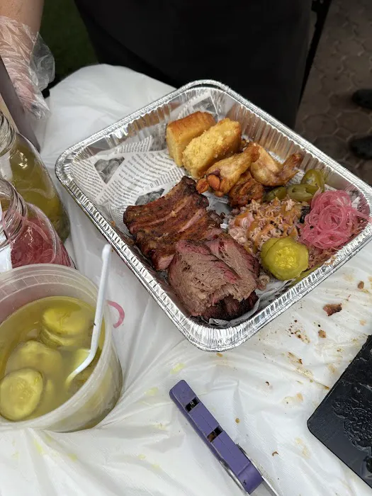 Tio Rozay's BBQ Picture 4