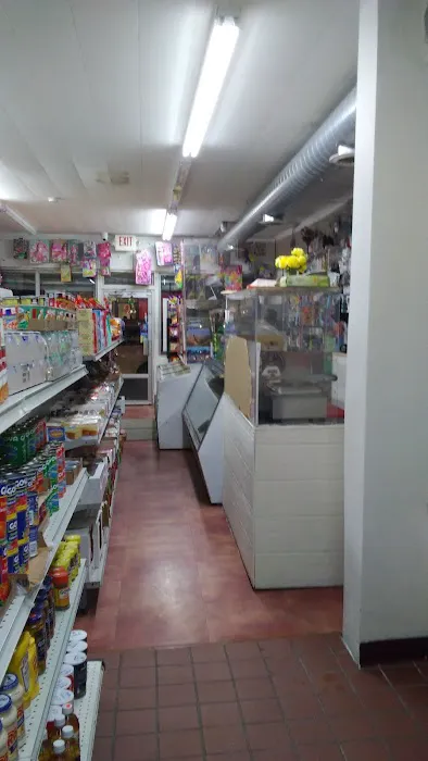 San Miguel Deli Grocery Picture 1