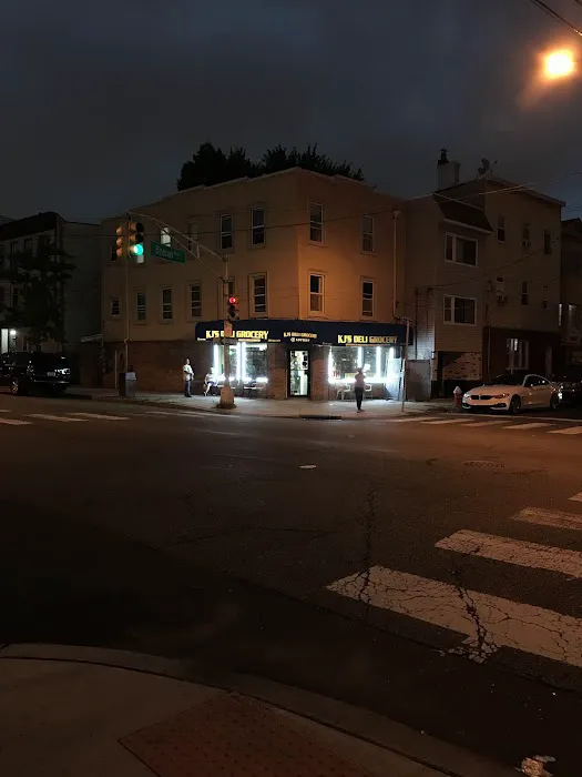 KJ's Deli Grocery Picture 1