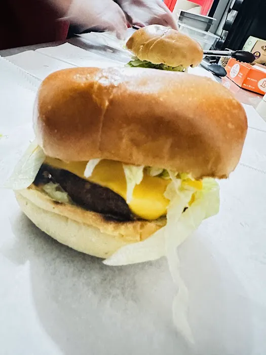 Royal Deli & Halal Grocery Picture 1