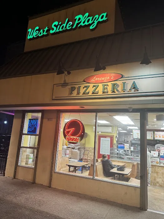 Old Lorenzos Pizzeria Picture 9