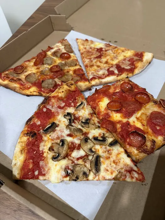 Hot House Pizza Picture 7