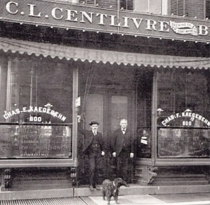 8th Street Tavern Picture 6
