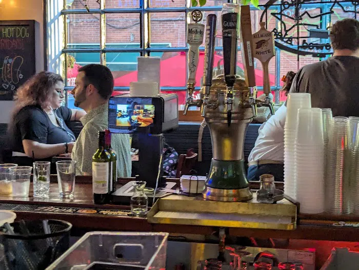 8th Street Tavern Picture 10
