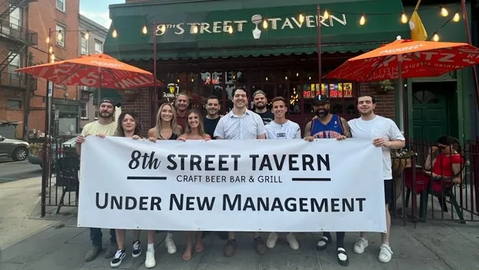 8th Street Tavern Picture 7