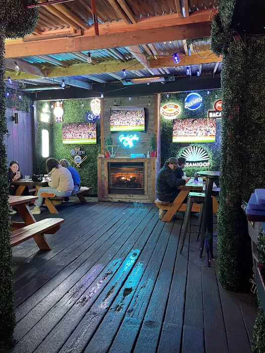 Farside Tavern Picture 2