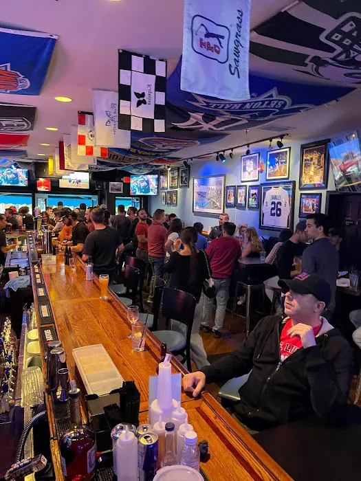Farside Tavern Picture 8
