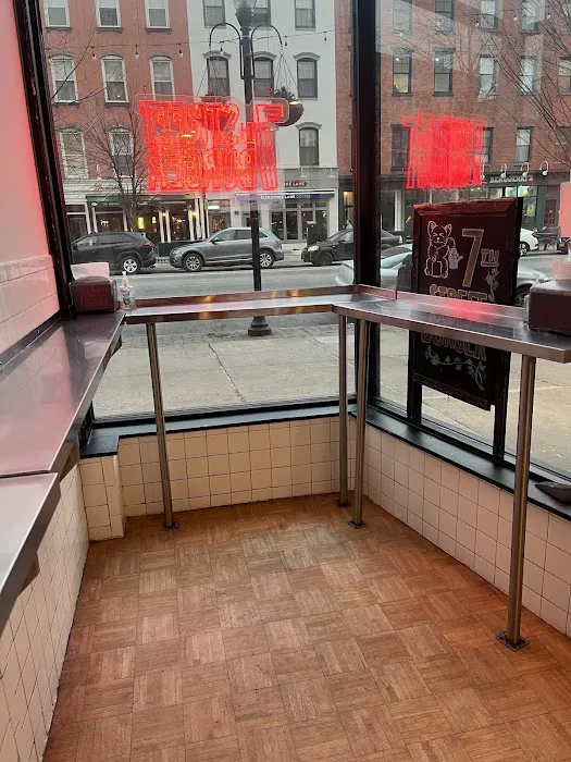 7th Street Burger Hoboken Picture 1