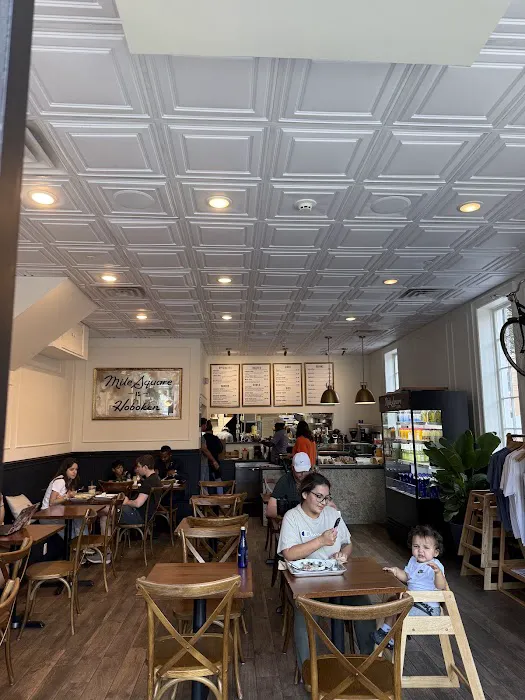 Mile Square Cafe Picture 7