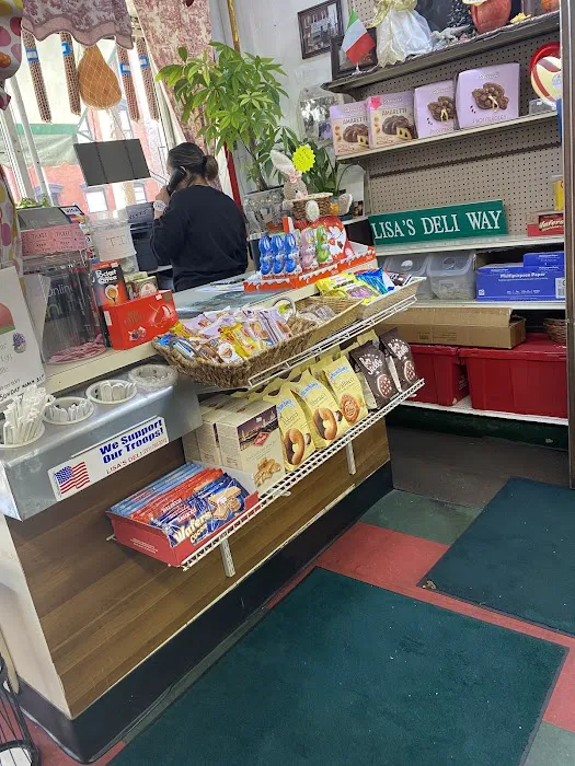 Lisa's Italian Deli & Caterer Picture 4