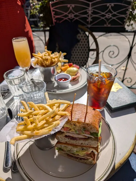 Elysian Cafe Picture 4