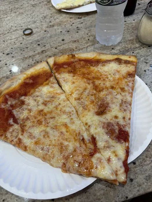 Mario's Classic Pizza Picture 2