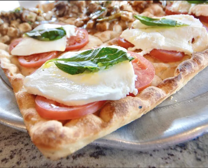 Mario's Classic Pizza Picture 1
