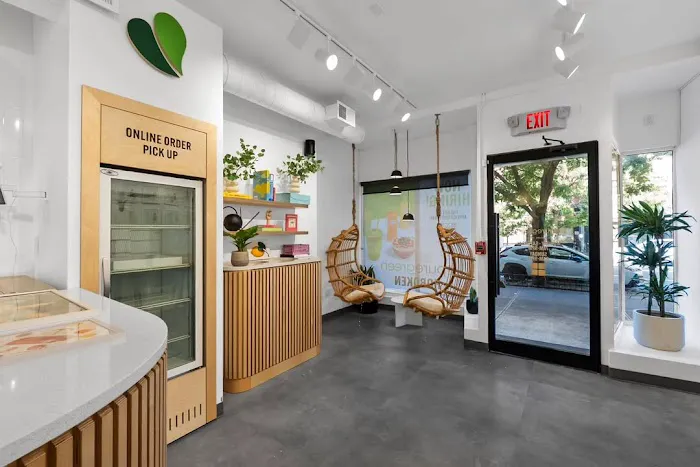 Pure Green - Juice Bar Hoboken Picture 10