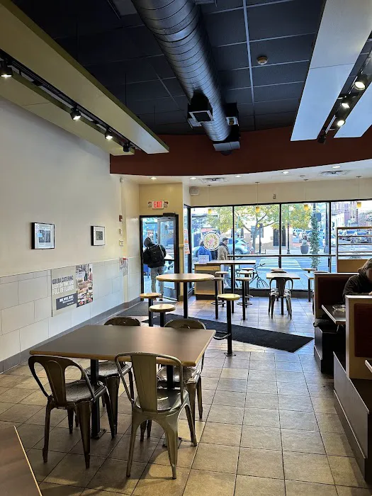 QDOBA Mexican Eats Picture 8
