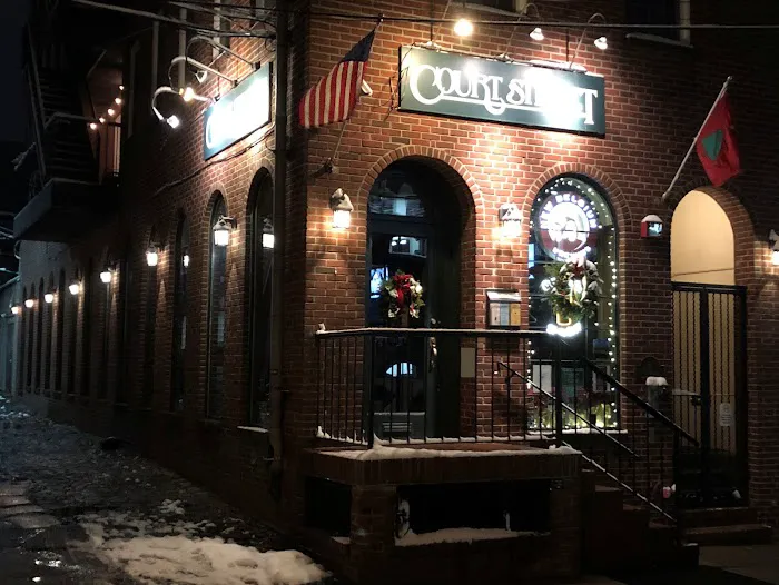 Court Street Picture 9