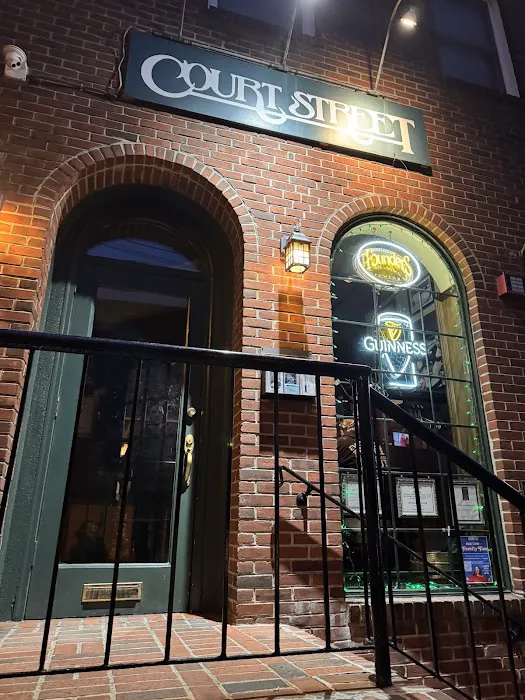 Court Street Picture 6