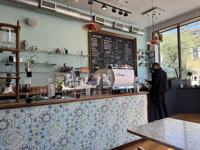 Unnamed Café - coffee shop near me (St Paul's Ave) Picture 6