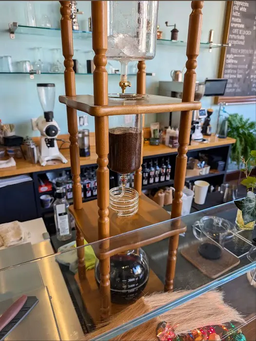 Unnamed Café - coffee shop near me (St Paul's Ave) Picture 8