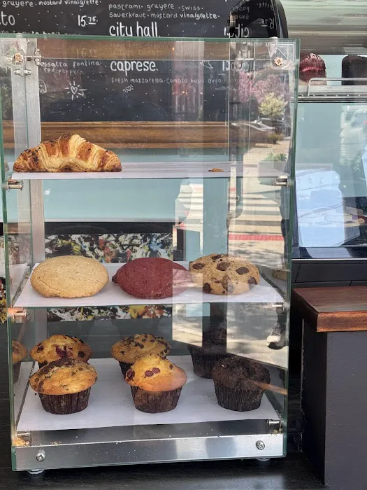 Unnamed Café - coffee shop near me (St Paul's Ave) Picture 5