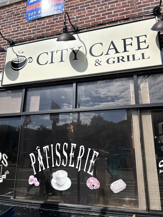 City Cafe & Grill Picture 6
