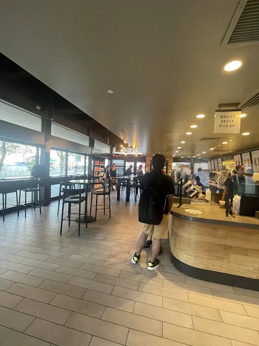 Starbucks Picture 3