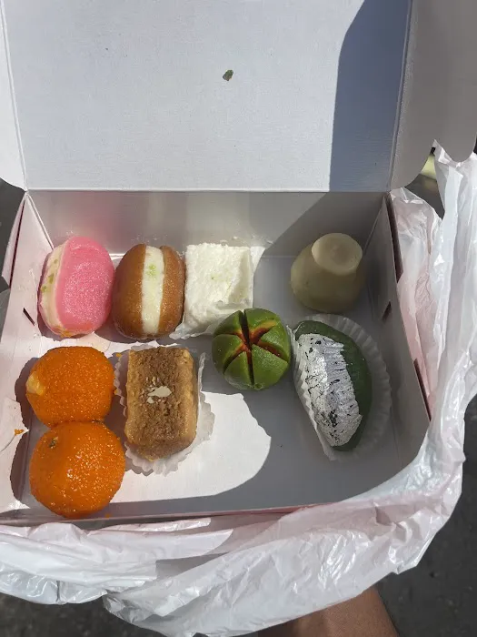 Bengali Sweets Corner (INDIAN RESTAURANT) Picture 8