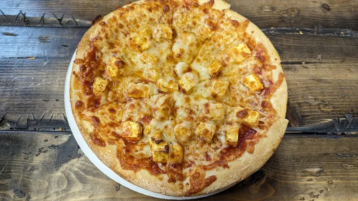Singas Famous Pizza Picture 5