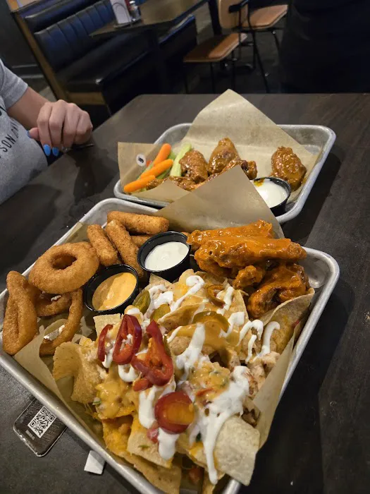 Buffalo Wild Wings Picture 9