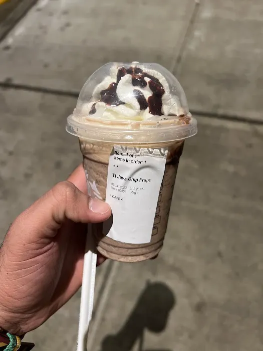 Starbucks Picture 10