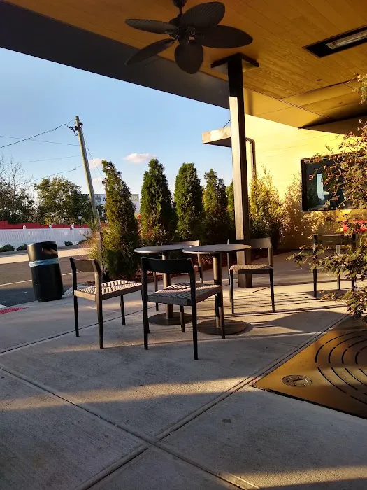 Starbucks Picture 5
