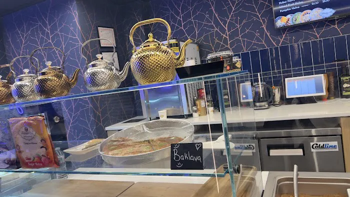 Helvaci Ali Turkish Desserts & Cafe Picture 4