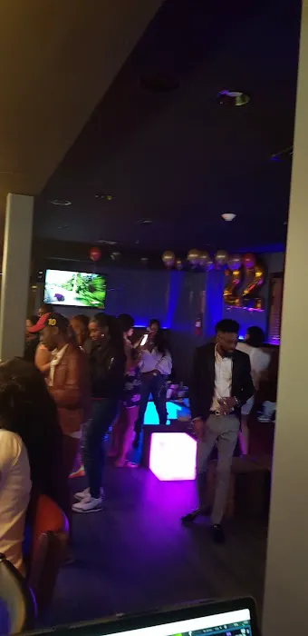 Quest Lounge Picture 2