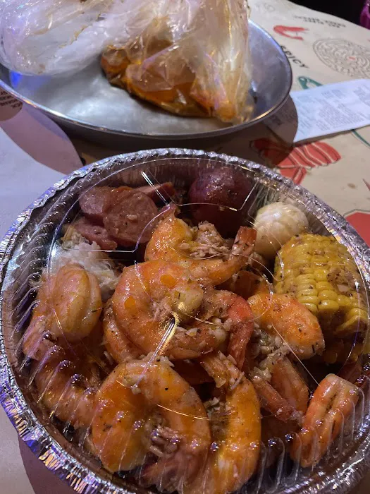 Hook & Reel Cajun Seafood & Bar Picture 5