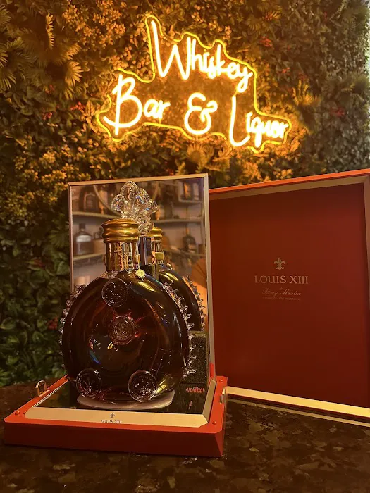 Whiskey Bar & Liquor Picture 4