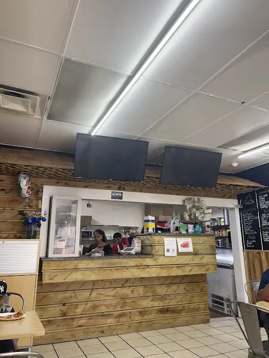 Tony's Pizza Picture 10
