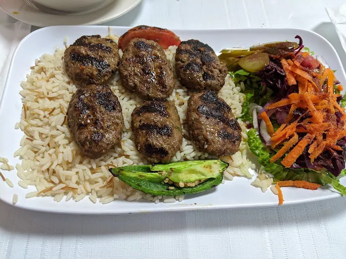 Tadim Restaurant Picture 9