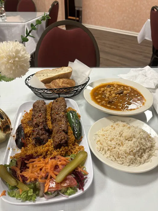 Tadim Restaurant Picture 2