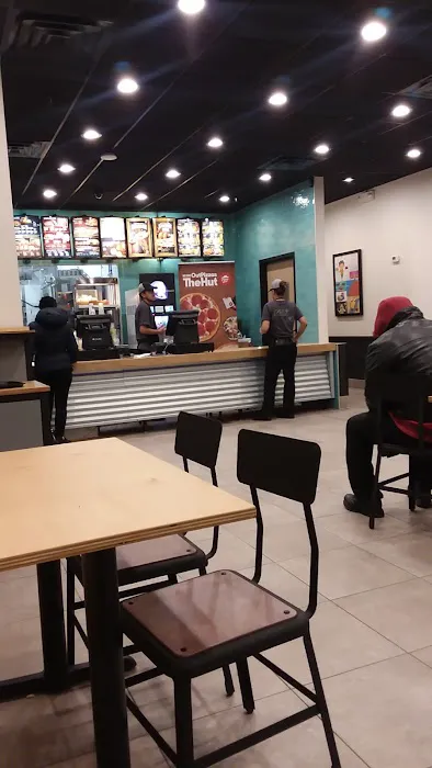 Taco Bell / Pizza Hut Picture 5