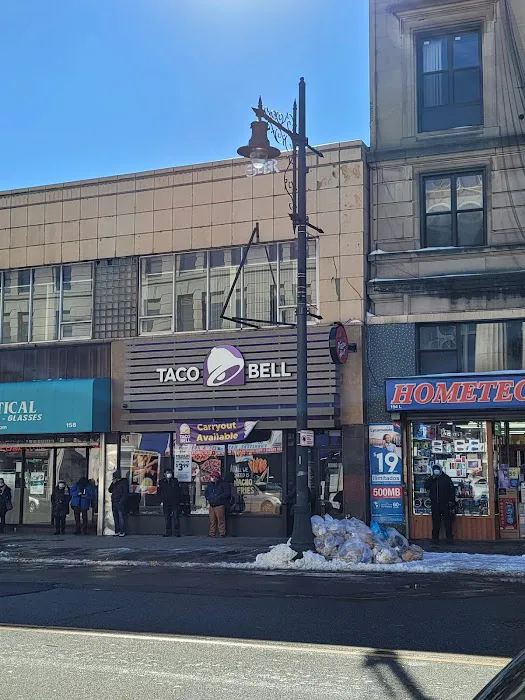 Taco Bell / Pizza Hut Picture 10