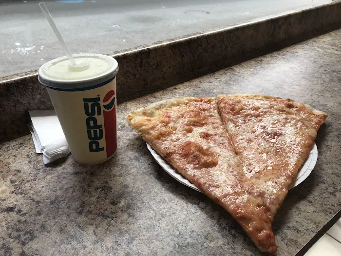 Giovanni's Pizza Picture 10