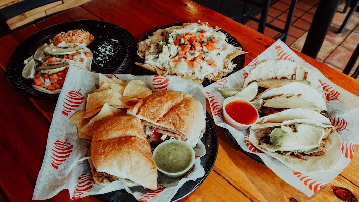 Taqueria Los Güeros Picture 2