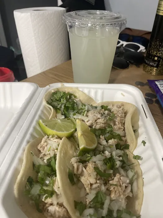 Taqueria Los Güeros Picture 3