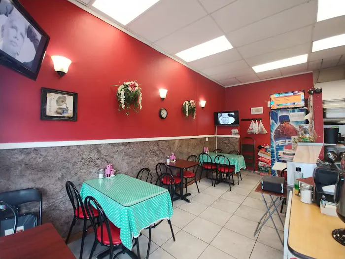Lezzet Restaurant Picture 10