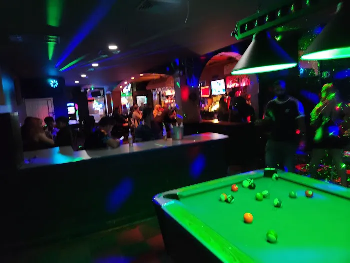 Carlito's Bar Picture 7