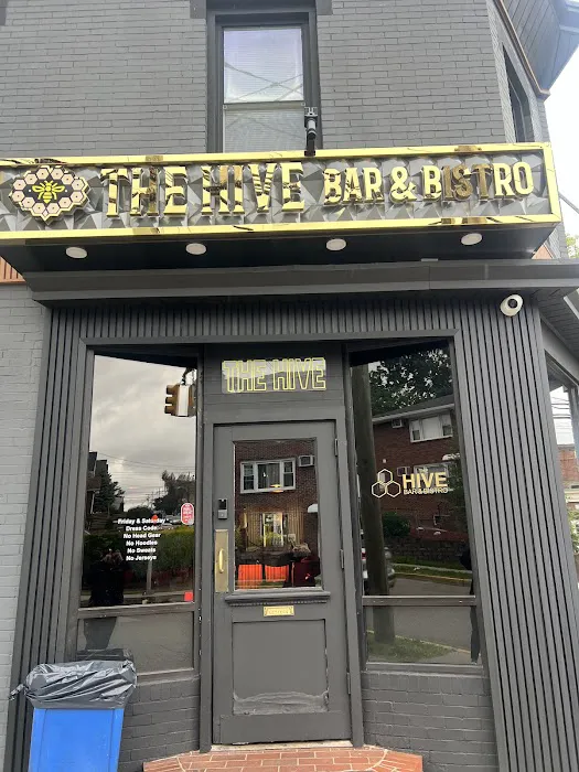 The Hive Bar & Bistro Picture 2